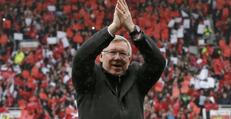 Masa Muda Pelatih Sepakbola Legendaris MU Sir Alex ...